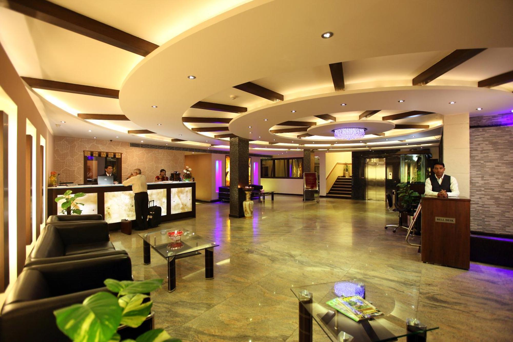 Airport Hotel Le Seasons New Delhi Exterior photo